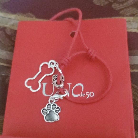 - Unode50 red adjustable charm bracelet plus extra uno charms - Picture 2 of 5